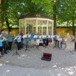 Gläserner Musikpavillon im Schlossgarten Hellbrunnn bei Salzburg