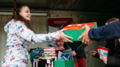 Weihnachten im Schukarton